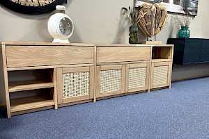 TV-Board, Sideboard, Lowboard Wildeiche Eiche